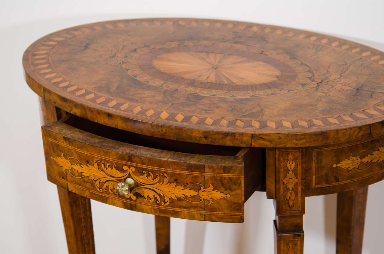 Very Fine Quality 19th Century Marquetry Inlaid English Table 1