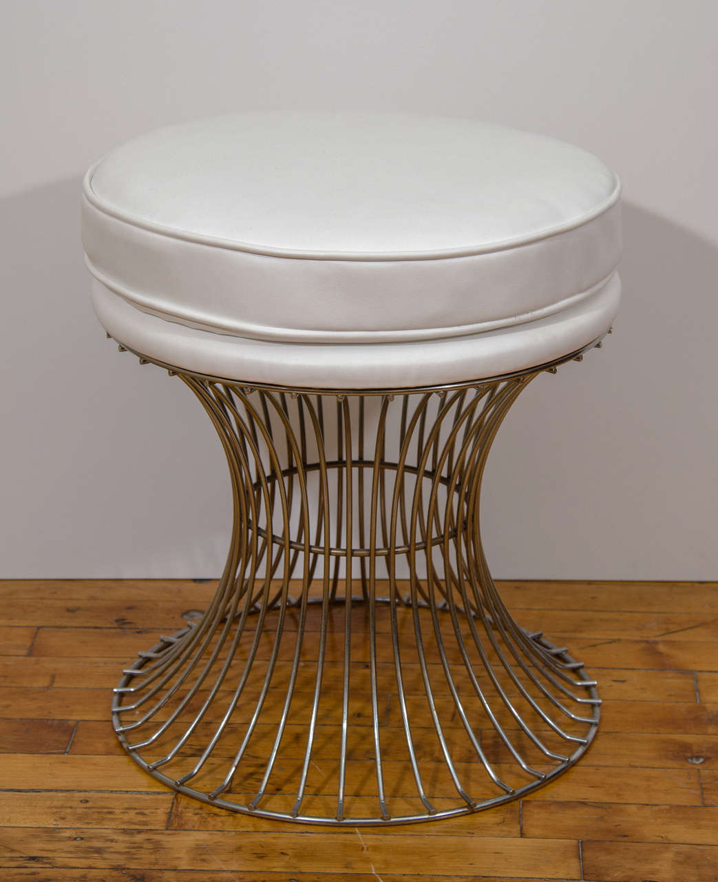 Midcentury Pair of Chrome Wire-Base Stools in the Style of Warren Platner