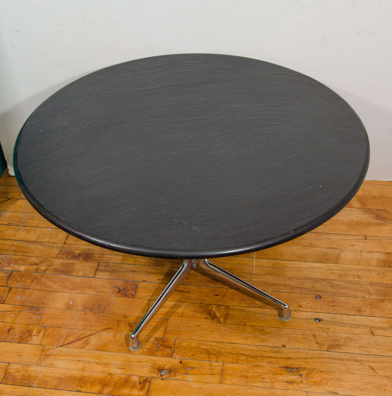 A Midcentury Herman Miller Cocktail Table