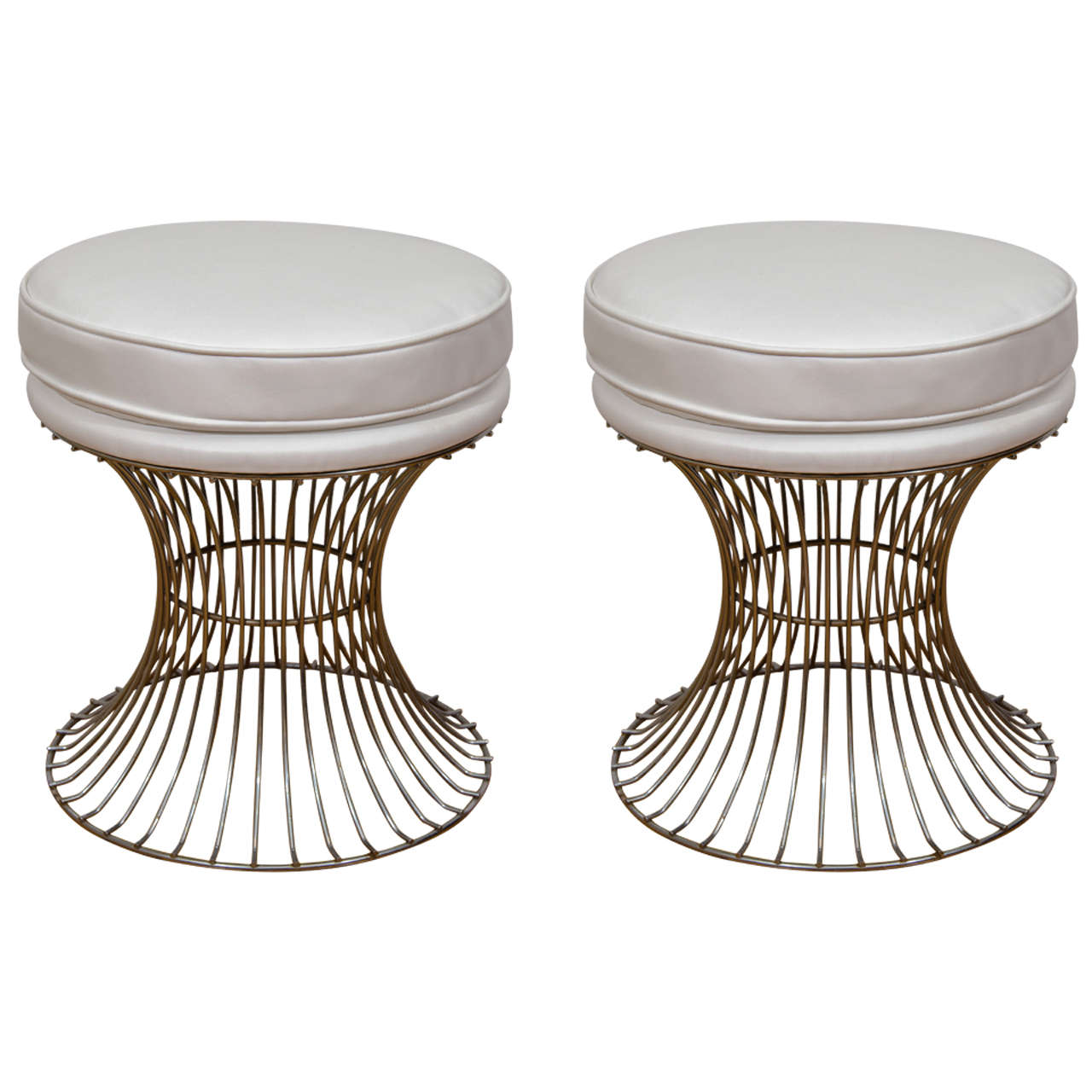 Midcentury Pair of Chrome WireBase Stools in the Style of Warren