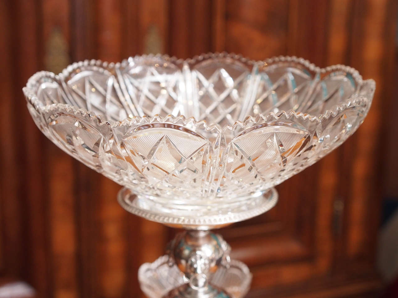 19th Century English Plated Silver and Crystal Epergne In Good Condition In New Orleans, LA