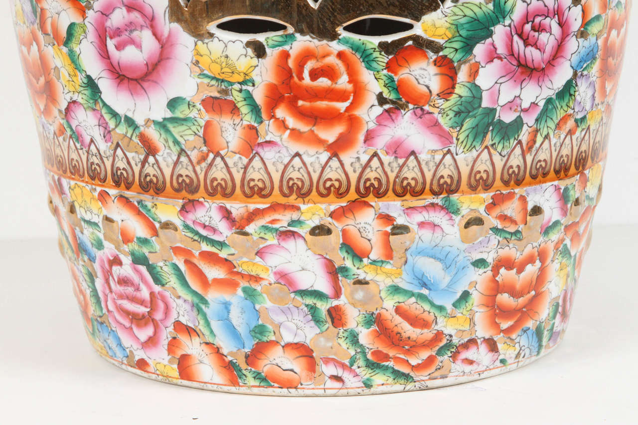 Fait main Tabouret de jardin en céramique chinoise avec pièces de chance en vente