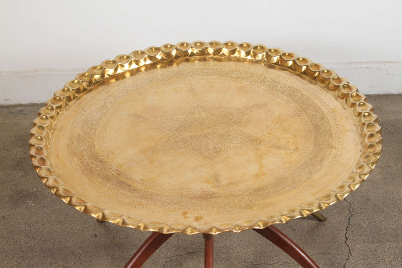 Moroccan Brass Tray Table On Spider Folding Stand For At 1stdibs Moorish Moroccan Brass Tray Table On Spider Folding Stand For