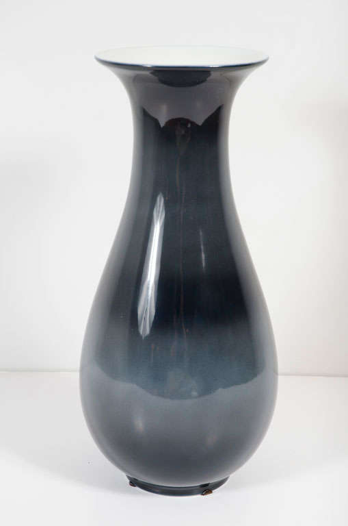 Italian Deep Blue Urn Shaped Porcelain Vase by Richard Ginori For Sale 1
