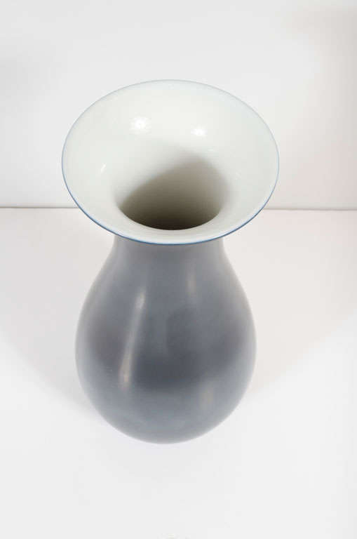 Italian Deep Blue Urn Shaped Porcelain Vase by Richard Ginori In Excellent Condition For Sale In New York, NY