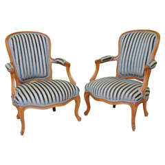 Fine Pair of Louis XV Style Chauffeuses or Fauteuils by Saridis 10