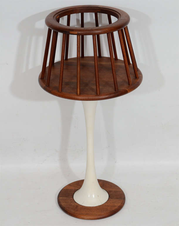 Plastic Mod Standing Ice Bucket by Arthur Umanoff For Sale