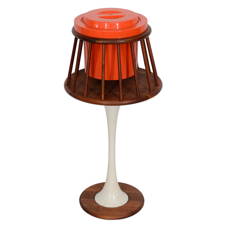 Mod Standing Ice Bucket by Arthur Umanoff For Sale