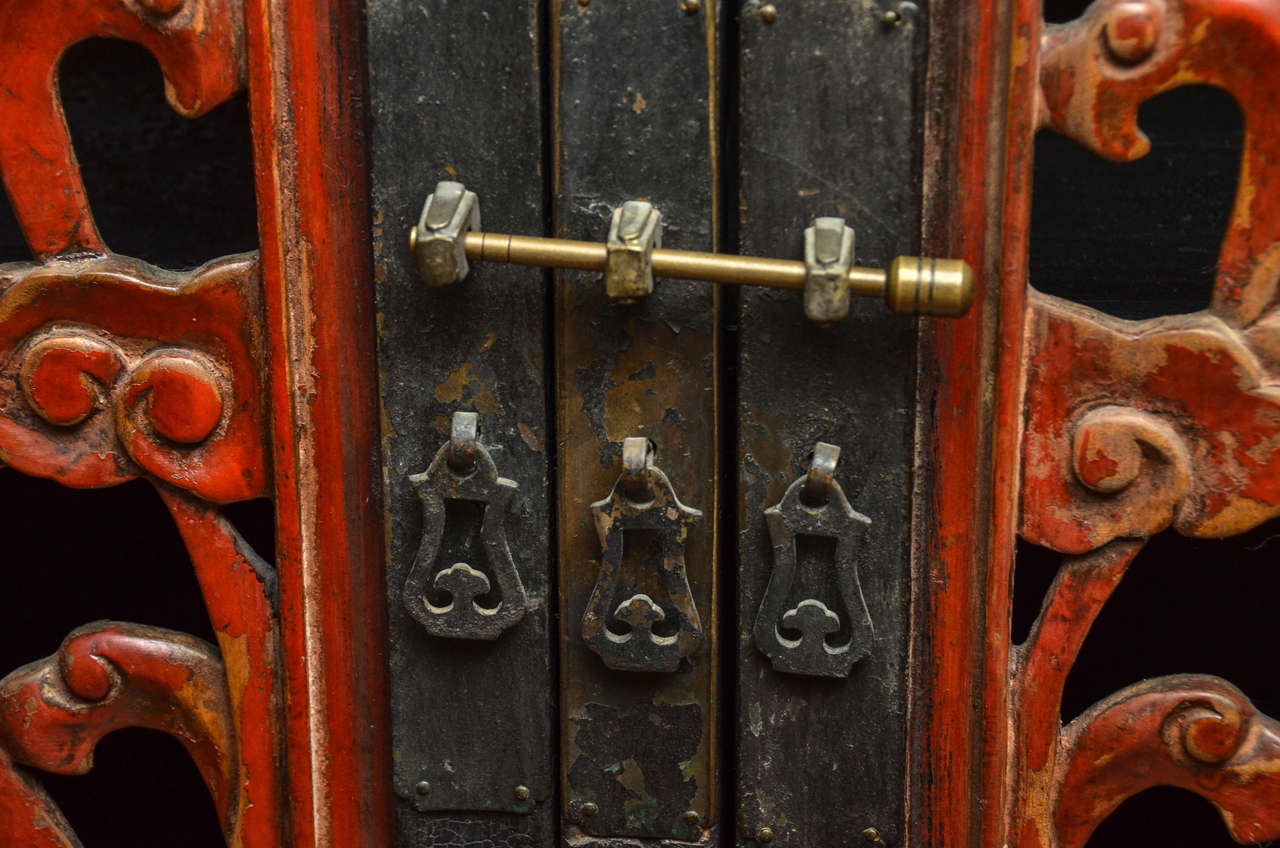 Brass Qing Dynasty Shanxi Lacquered Kitchen Storage Cabinet For Sale