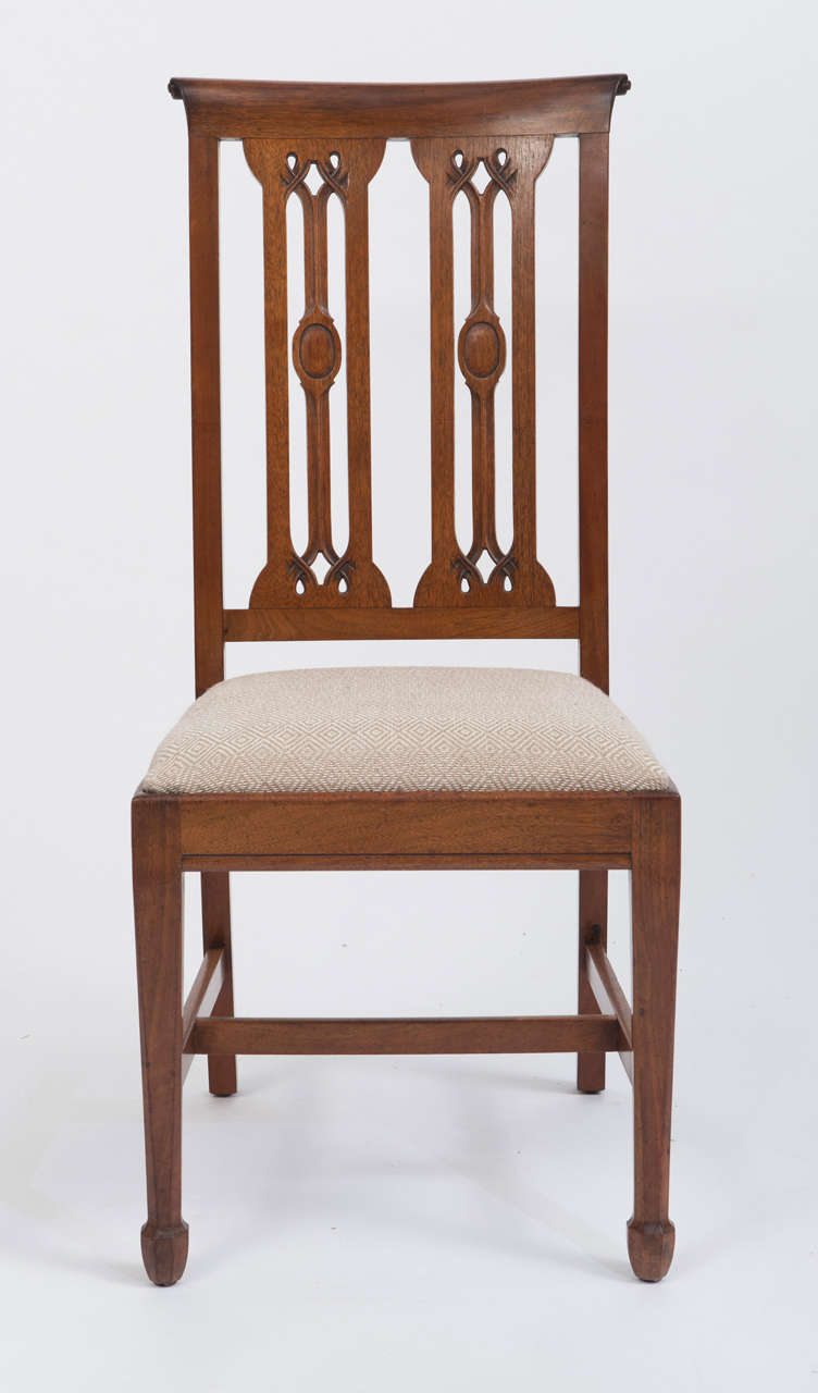 Arts and Crafts Arthur Simpson of Kendal, set of eight walnut dining chairs, England circa 1915 For Sale