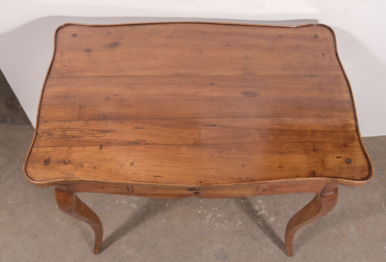 French 18th Century Pearwood Table with Caberet Top