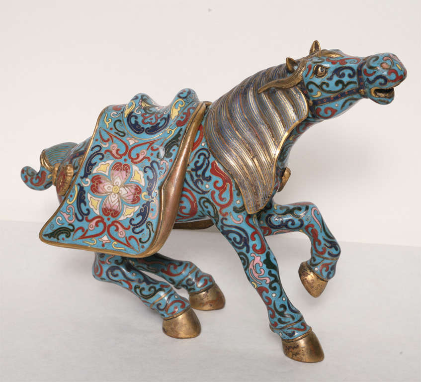 A PAIR OF CLOISONNE HORSE FIGURES. CHINESE,  MID 20th CENTURY In Good Condition For Sale In New York, NY