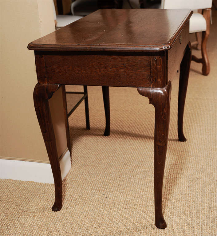 19th Century Oak Side Table with Single Frieze Drawer on Cabriole Legs