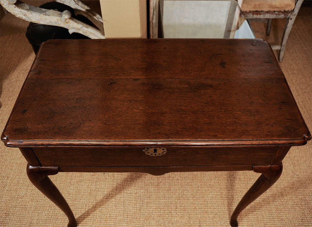 Oak Side Table with Single Frieze Drawer on Cabriole Legs 4
