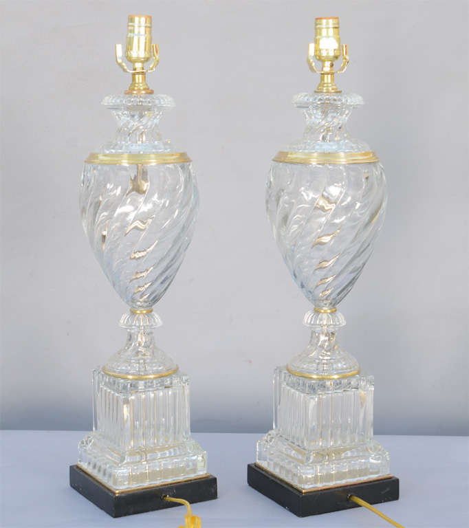 Pair of Paul Hanson Spiral Glass Lamps 1