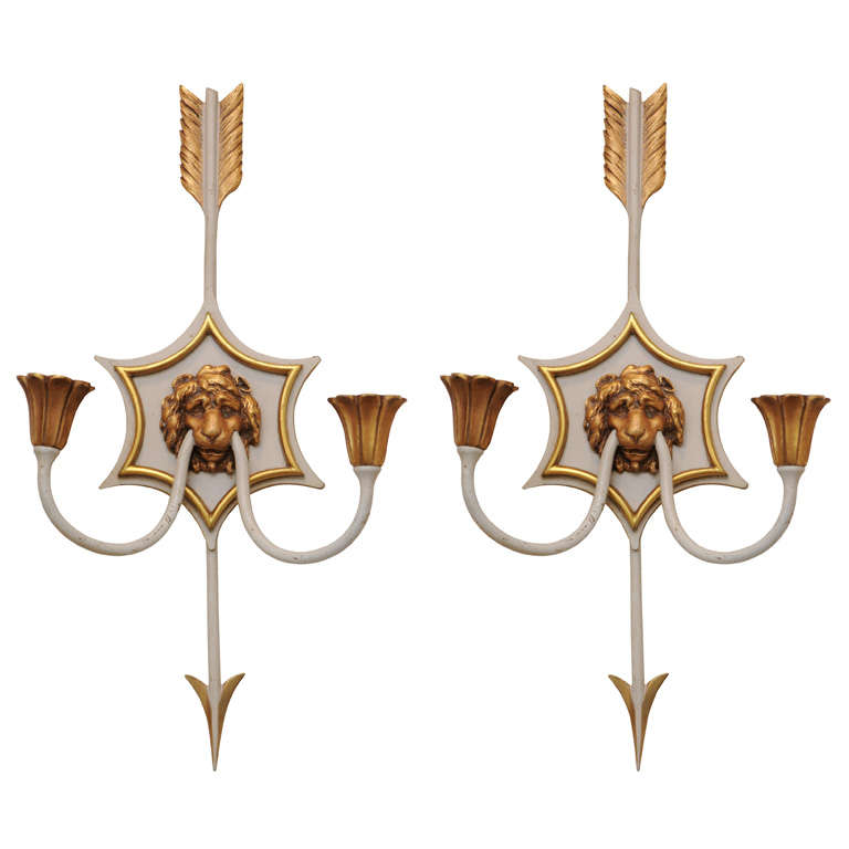 Paar Directoire Löwenmaske-Wandleuchter aus Bronze