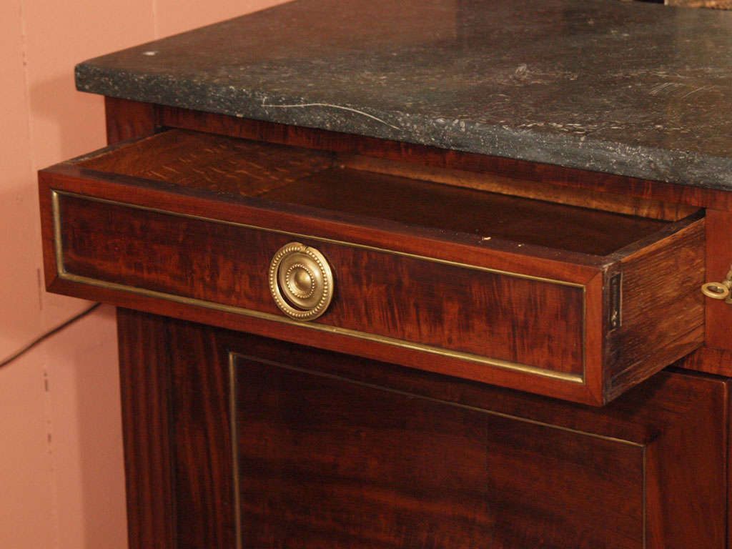 Early 19th Century French Mahogany Buffet For Sale 1