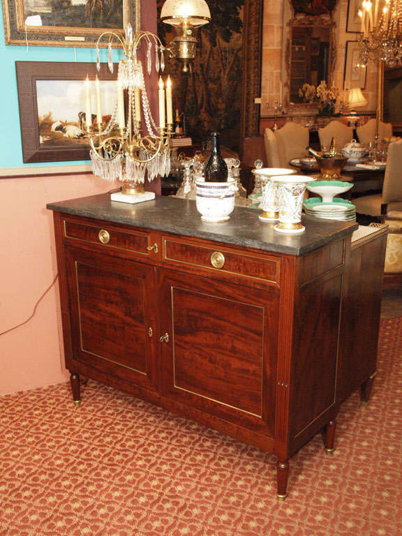 Early 19th Century French Mahogany Buffet For Sale 5