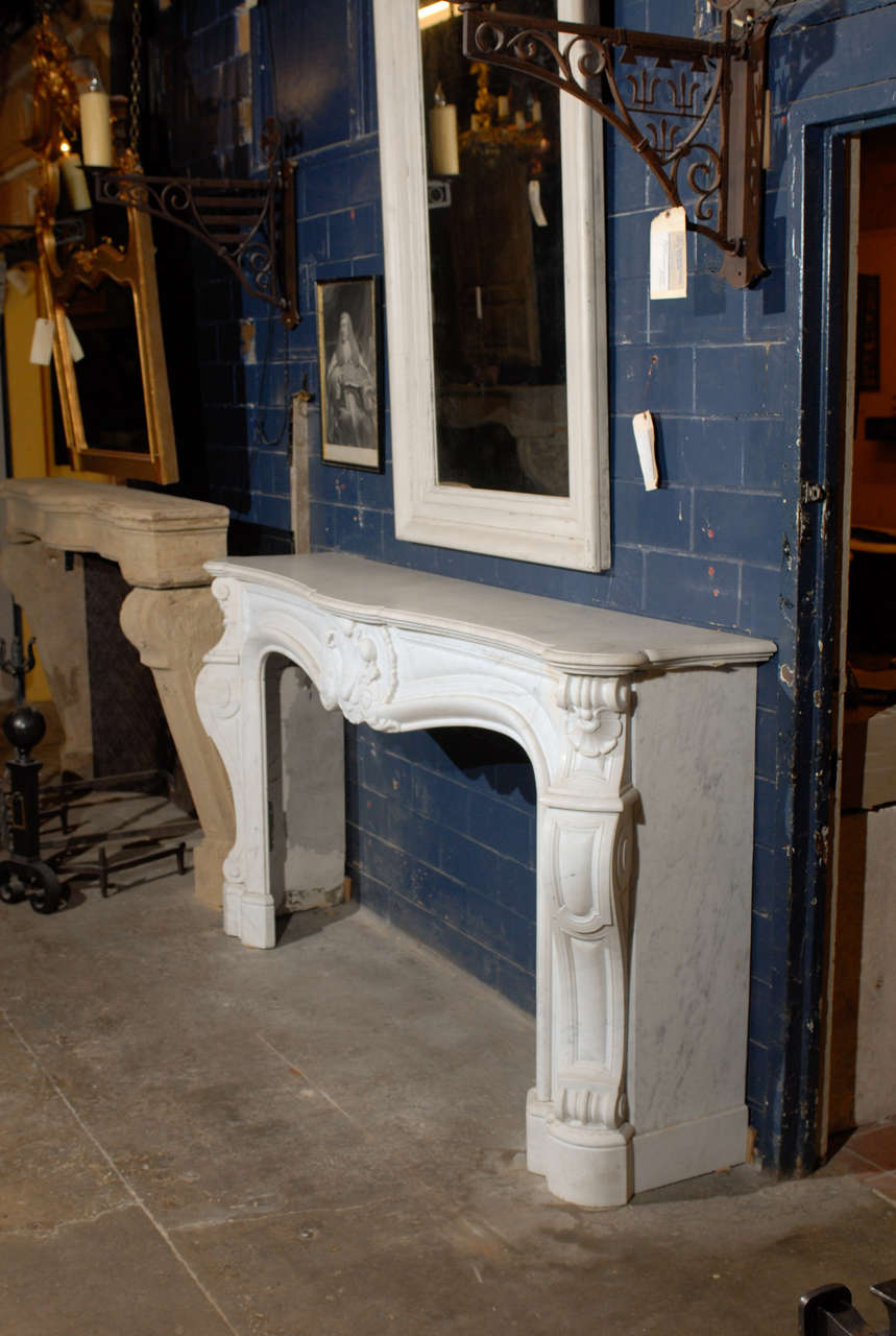 19th C. French Louis XV Style Marble Mantel For Sale 3