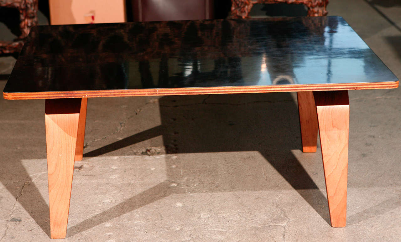 Eames CTW Table In Good Condition In Los Angeles, CA