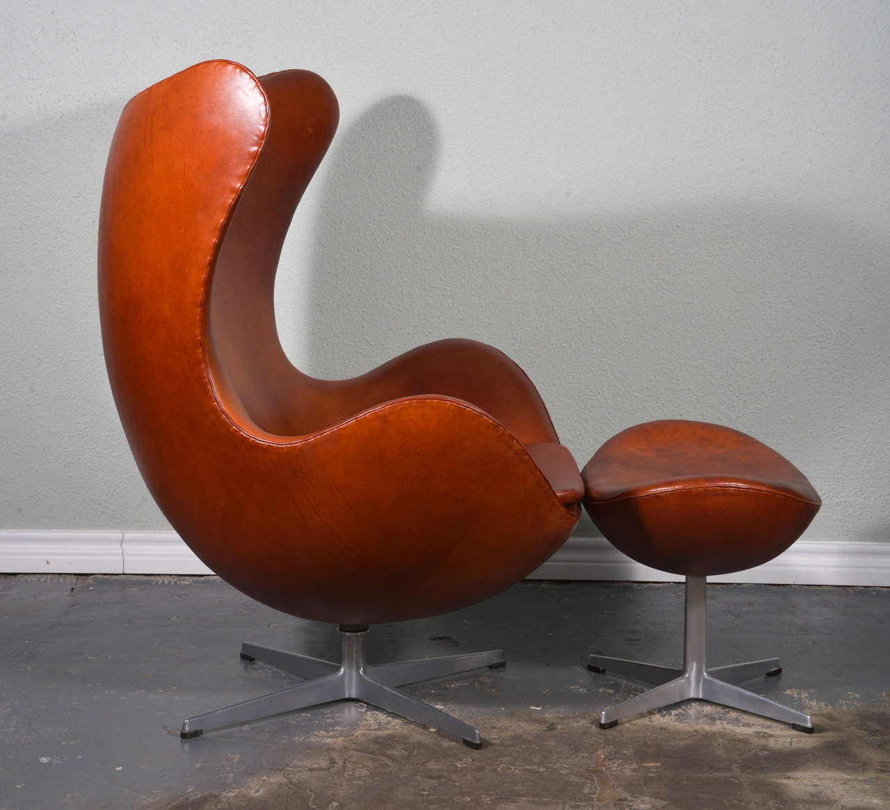 Arne Jacobsen Egg Chair at 1stdibs