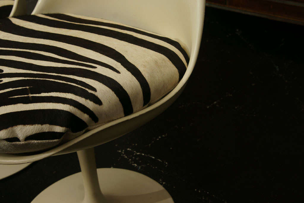 Eero Saarinen tulip chairs 2