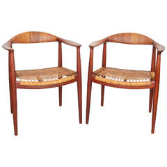 501 Round Chairs by Hans Wegner, Pair