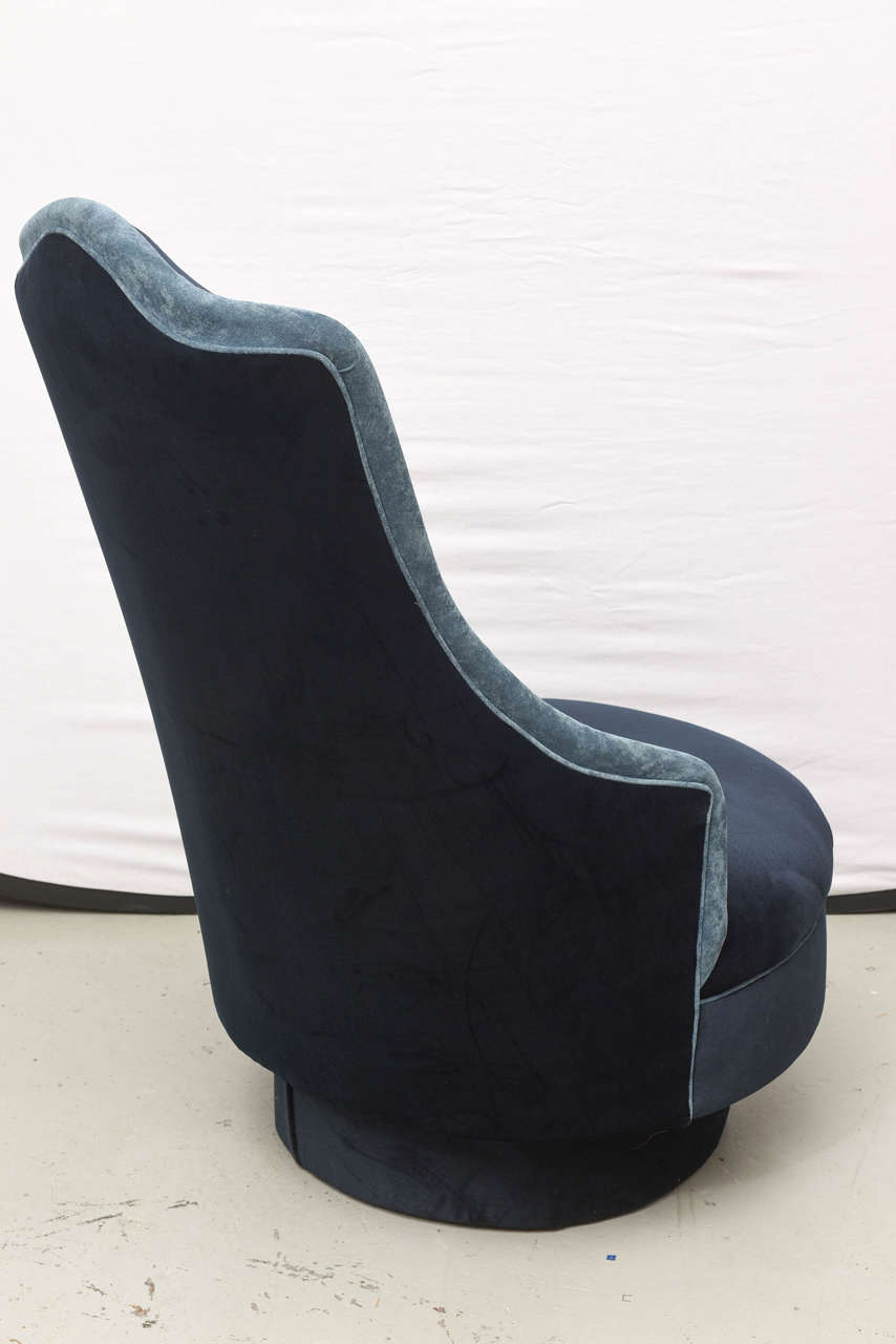 American Two-Toned High-Back Adrian Pearsall Swivel Chair in Velvet, 1960s, USA For Sale