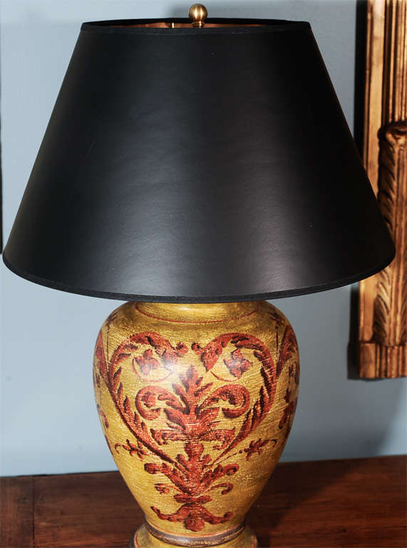 Painted Italian Urn Lamp In Excellent Condition In New York, NY