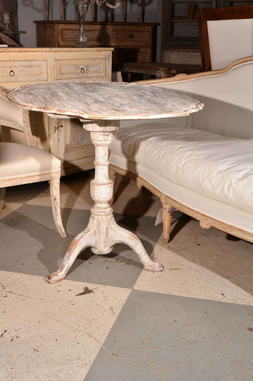 Swedish Baroque Tilt-Top Table For Sale 1