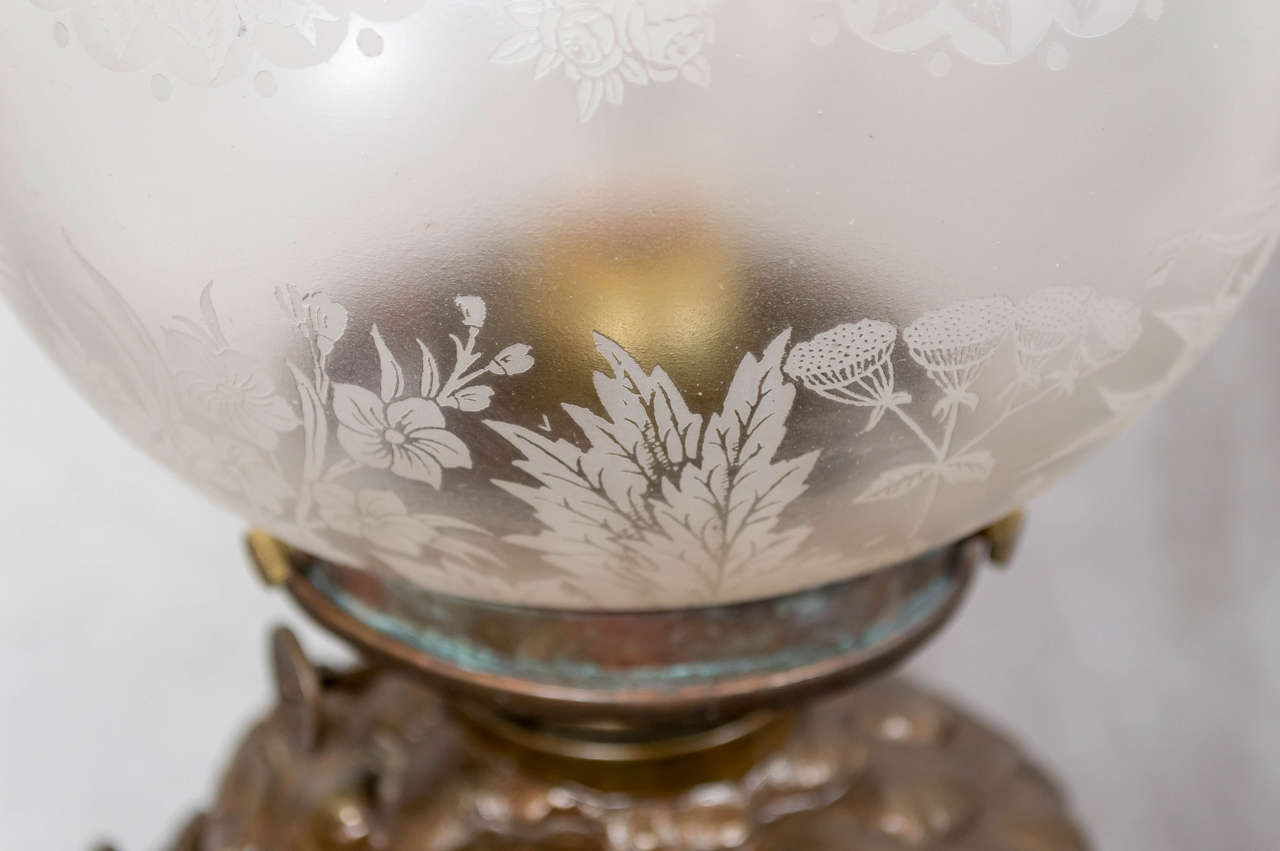Patinated American Victorian Kerosene Figural Table Lamp, Cockatoo on Turtle