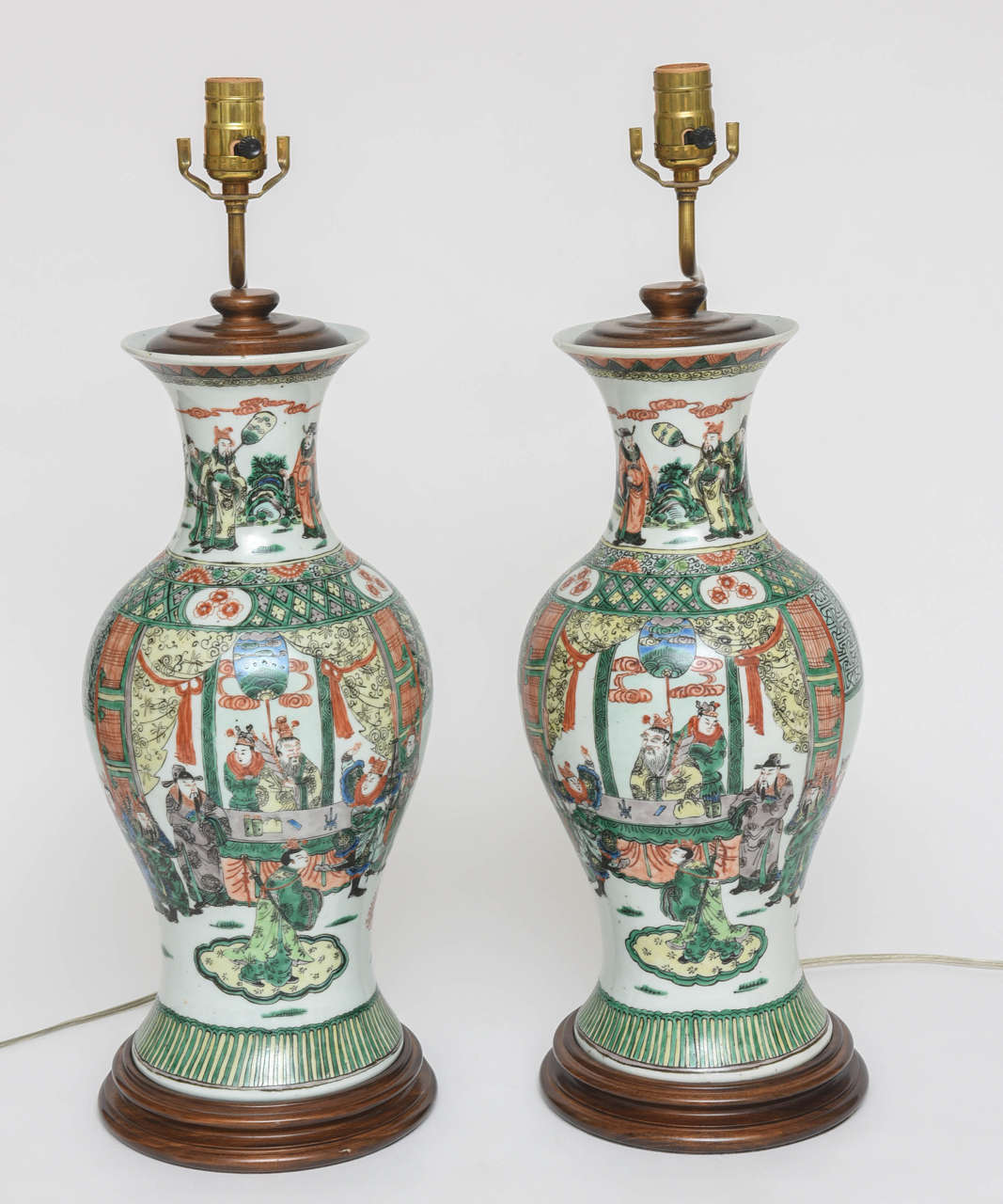 A19th Century Chinese Export Porcelain Famille Verte Lamp 1