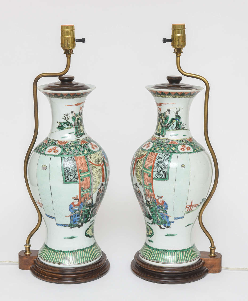 A19th Century Chinese Export Porcelain Famille Verte Lamp 3