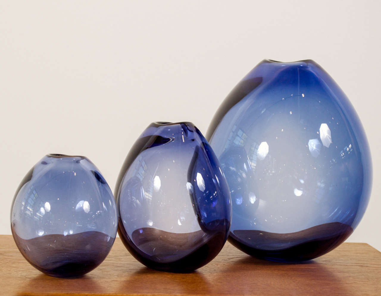 A trio of drop shaped vases by Per Lutken for Holmegaard.