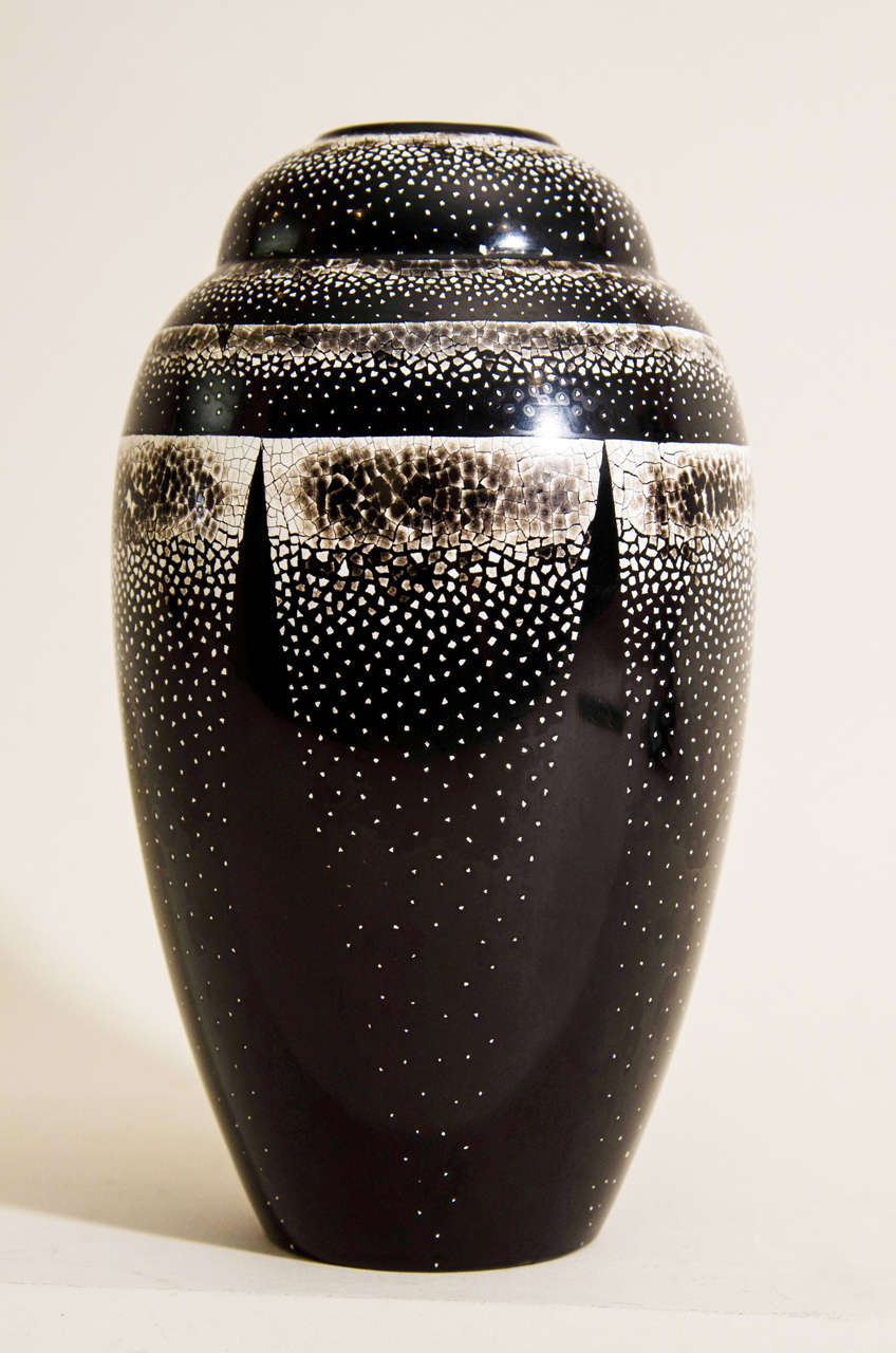 20th Century Jean Dunand French Art Deco Ovoid Lacquered Vase For Sale