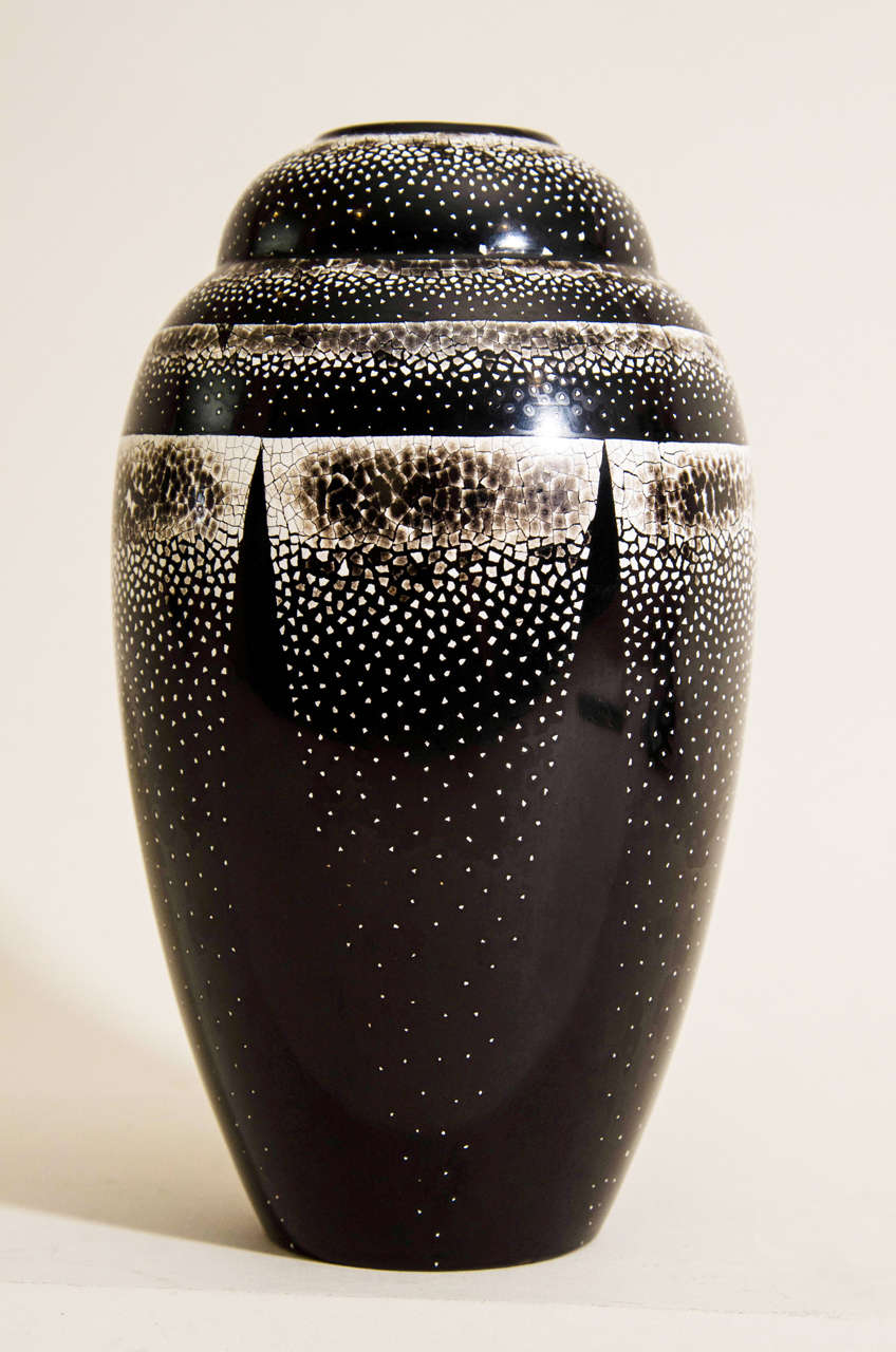 Jean Dunand French Art Deco Ovoid Lacquered Vase For Sale at 1stDibs