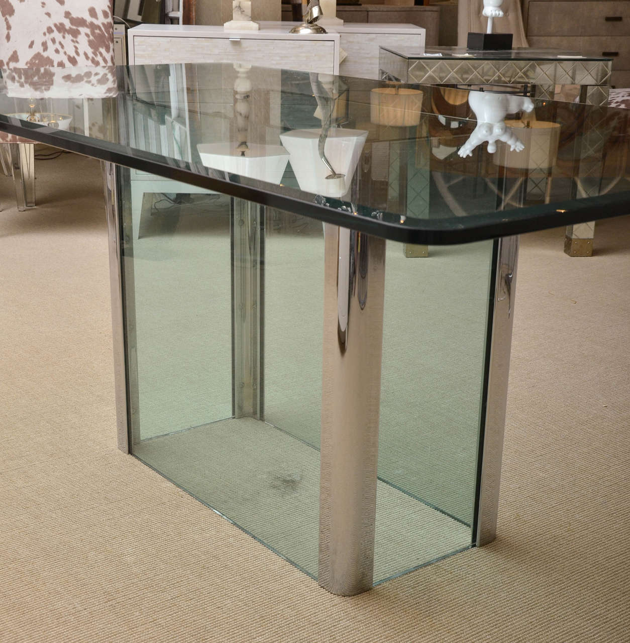 Pace Dining Table with Chrome and Glass Single Pedestal Base In Excellent Condition In Water Mill, NY