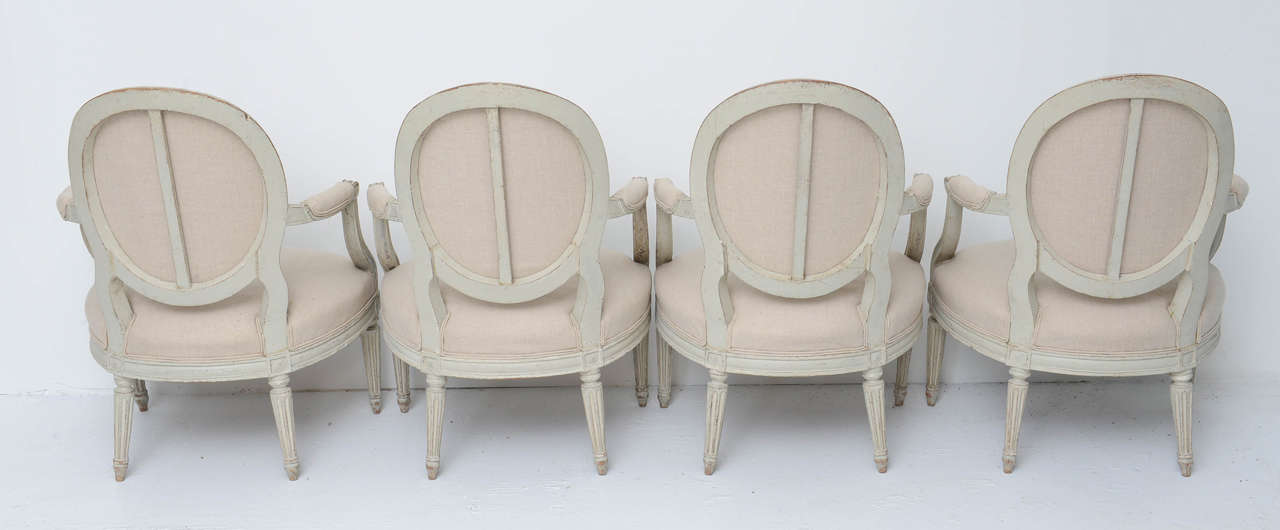 Set of Four Gustavian Medallion Back Armchairs, circa 1770s In Good Condition In West Palm Beach, FL