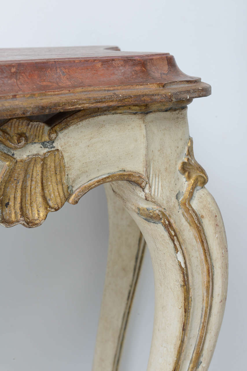 Pair of Italian Florentine Louis XV Style Console Tables with Faux Painted Top For Sale 1