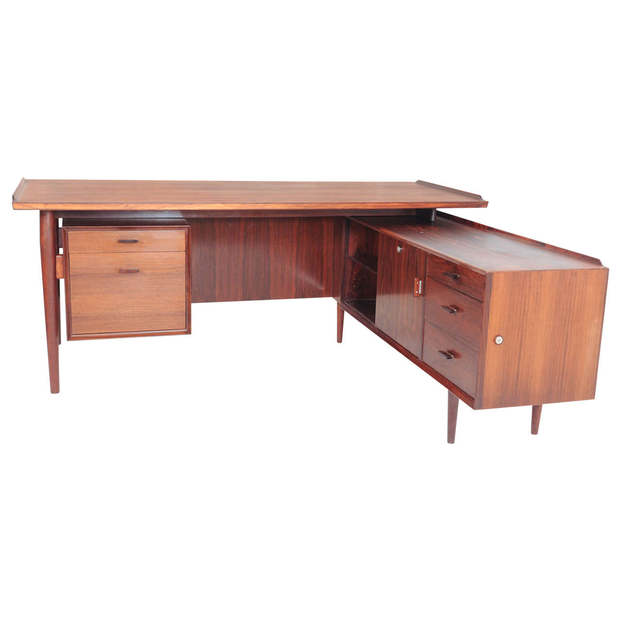 L Shaped Executive Desk White Bow Front Shape Arne Vodder For Sibast L Shaped Executive Desk And