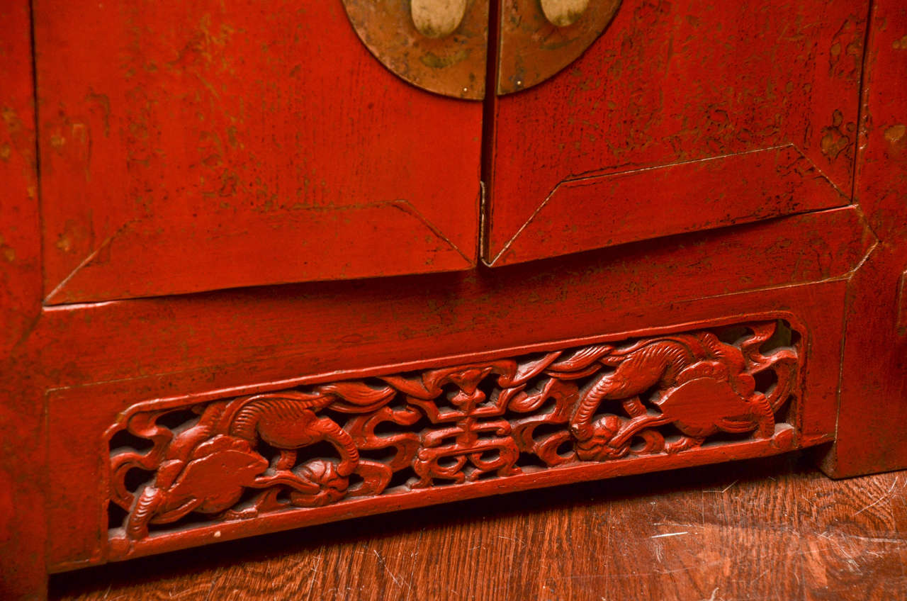 Chinese Late 19th Century Qing Dynasty Shanghai Red Lacquered Bedside Chest For Sale