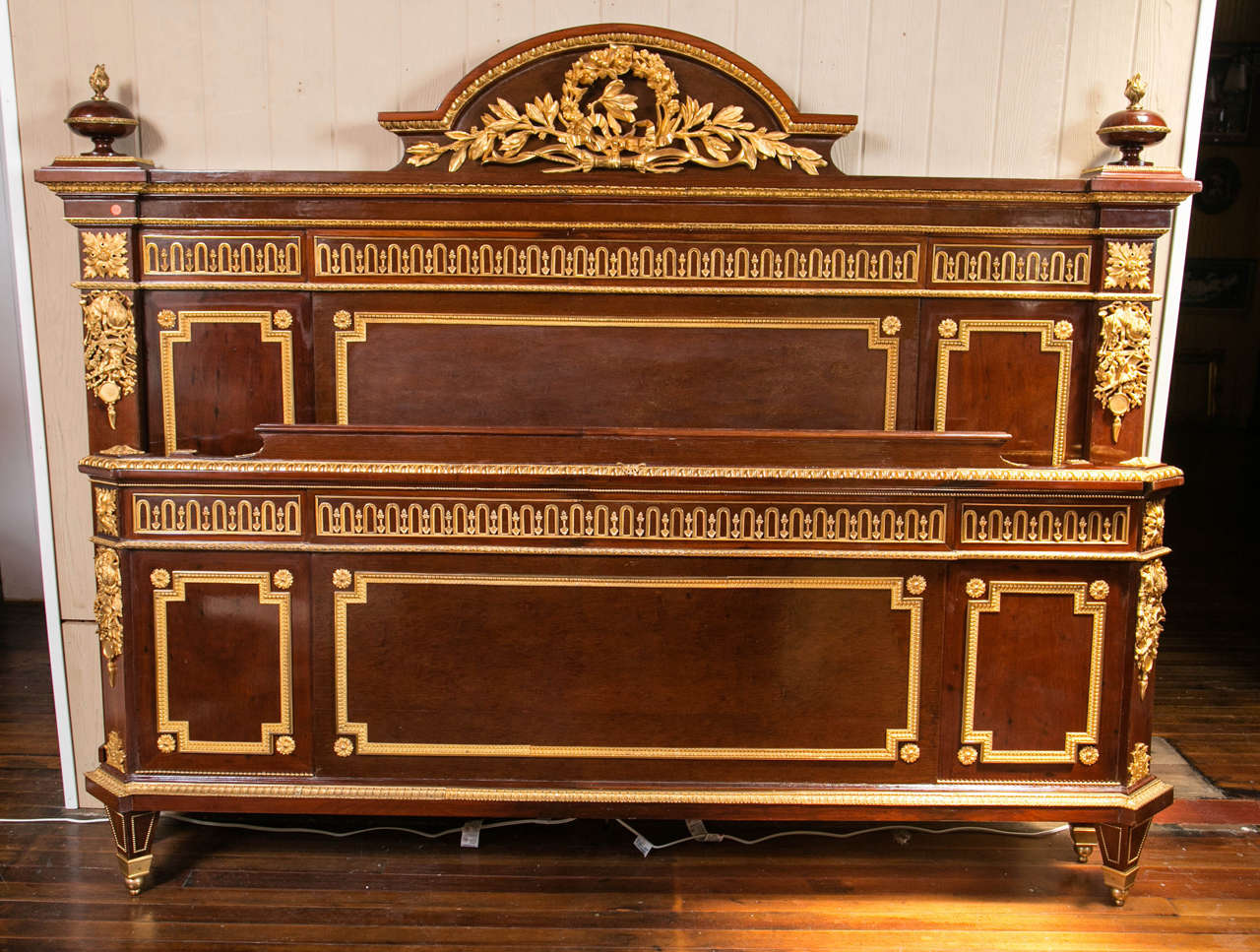 Louis XVI Rare King-Size Bronze-Mounted Mahogany Bed with Canopy by Guillaume Grohe For Sale