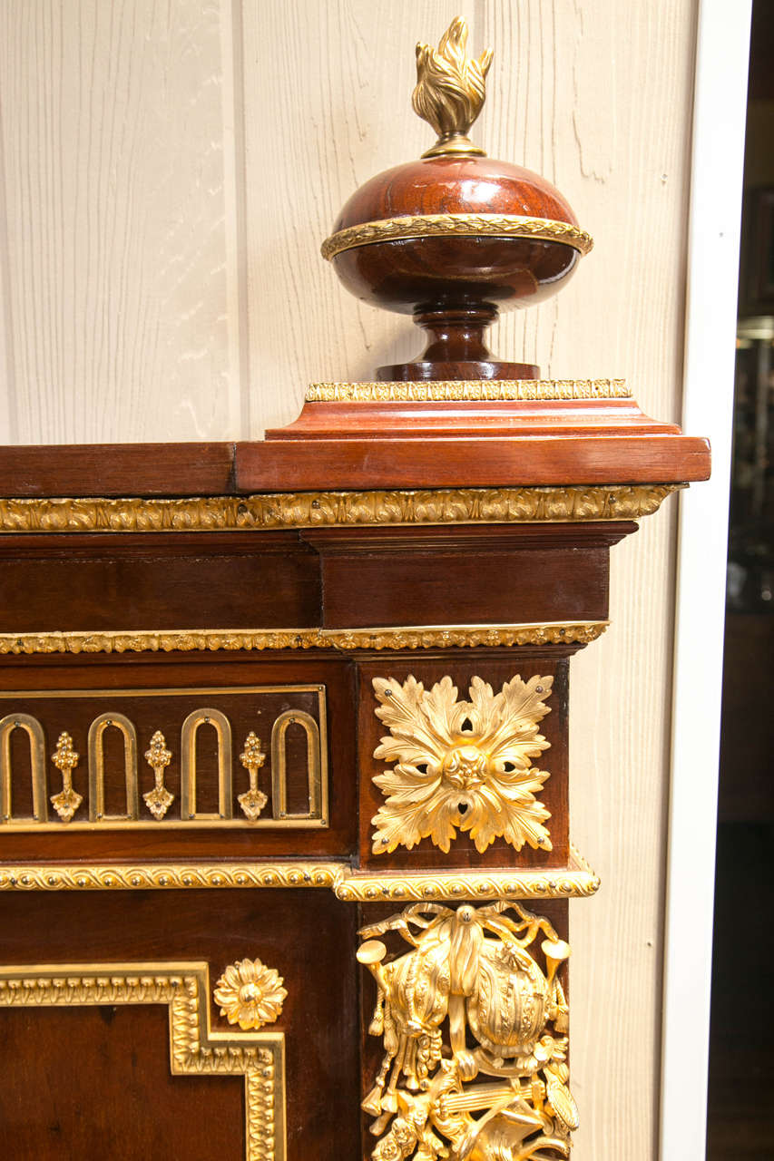 Rare King-Size Bronze-Mounted Mahogany Bed with Canopy by Guillaume Grohe In Good Condition For Sale In Bridgeport, CT