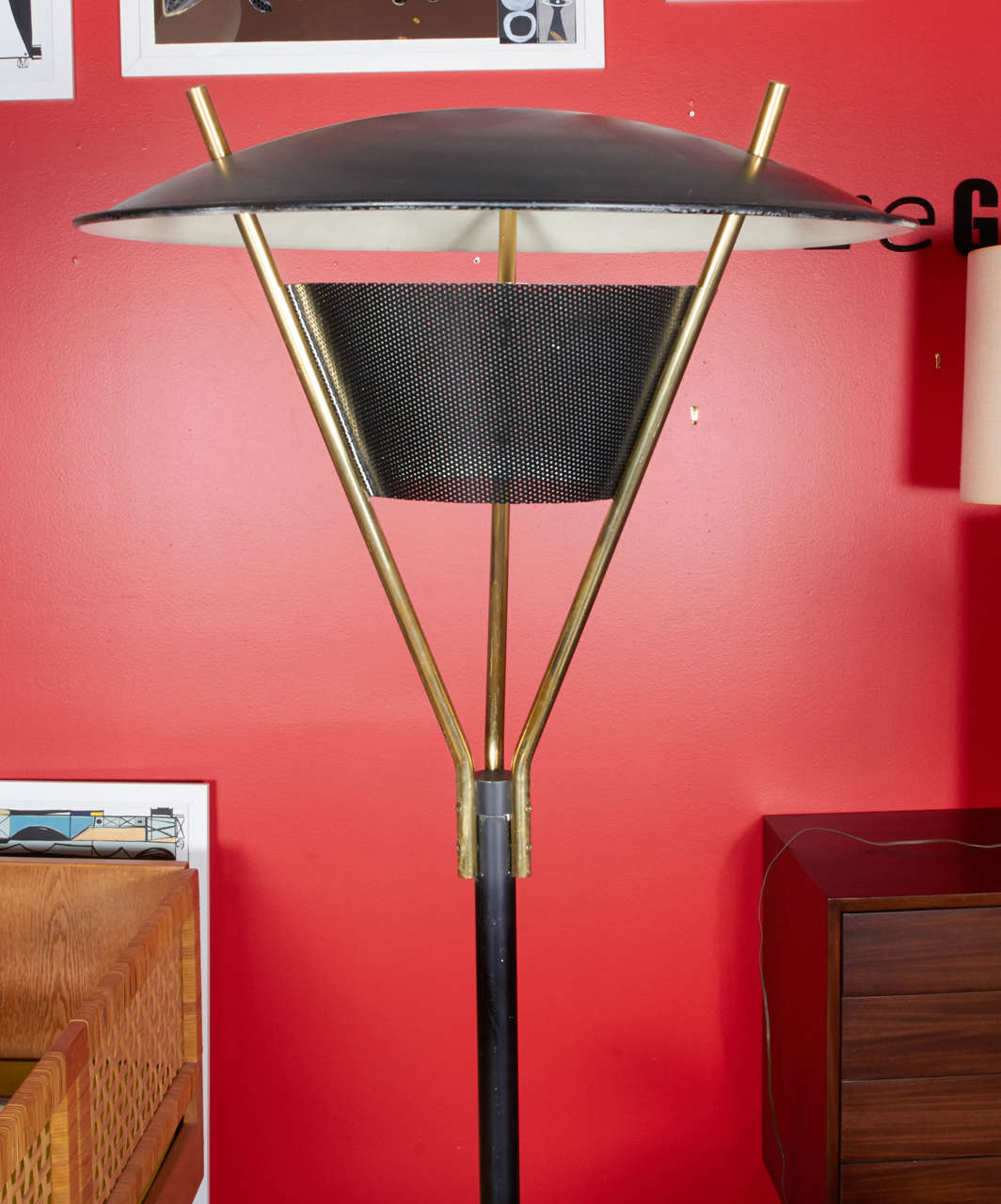 Gerald Thurston Floor Lamp, Manufactured by Lightolier, 1950s In Good Condition In New York, NY