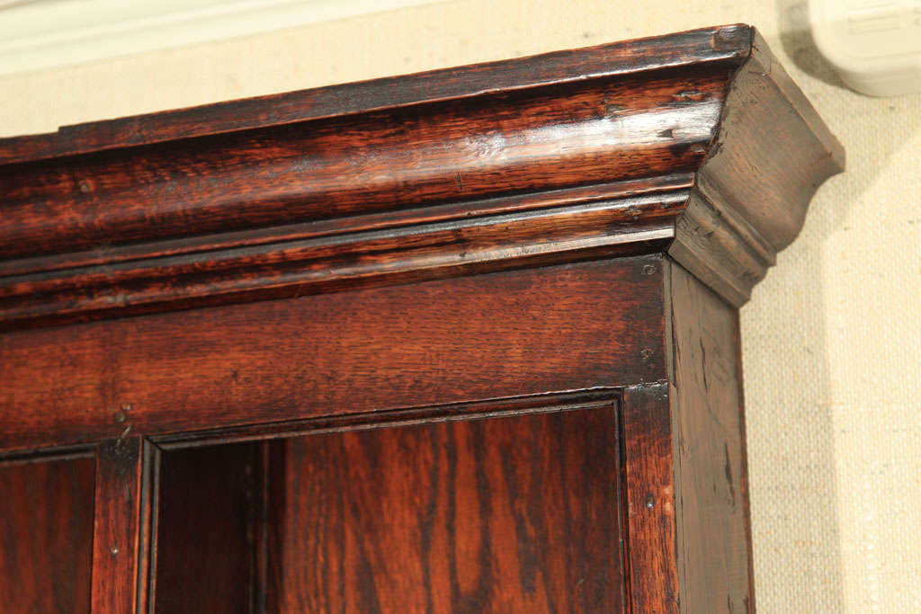 British English Dresser on Turned Legs For Sale