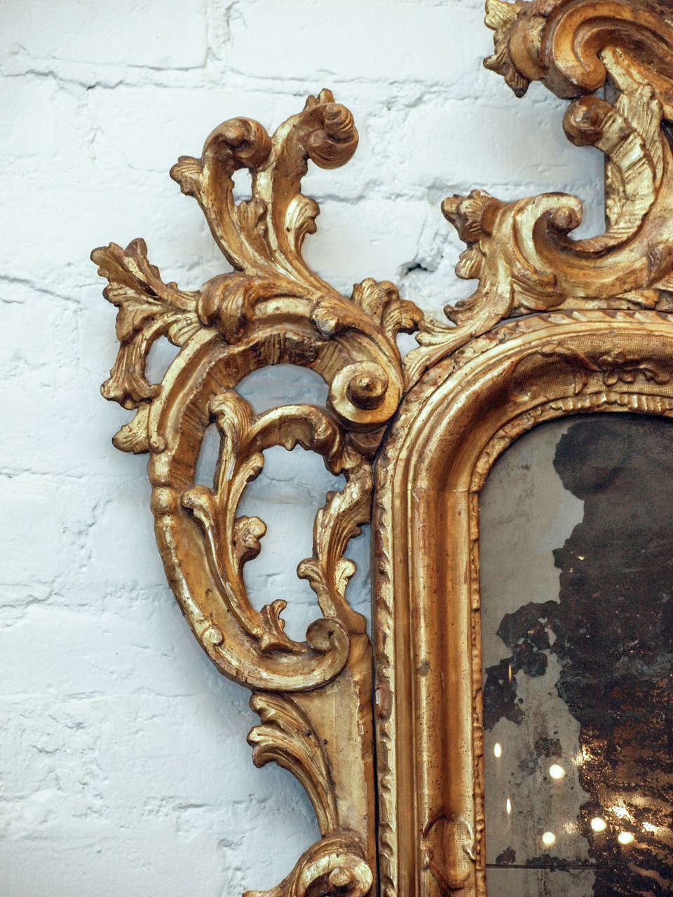 18th Century and Earlier Baroque Venetian Gilt Wood Looking Glass For Sale