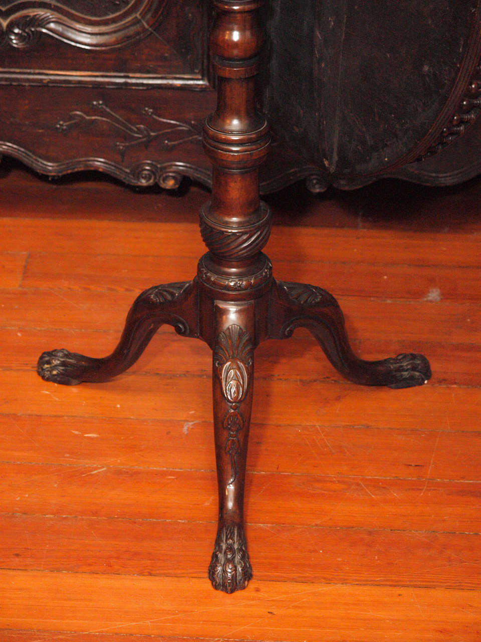 Mahogany English George III Galleried Tilt Top Table