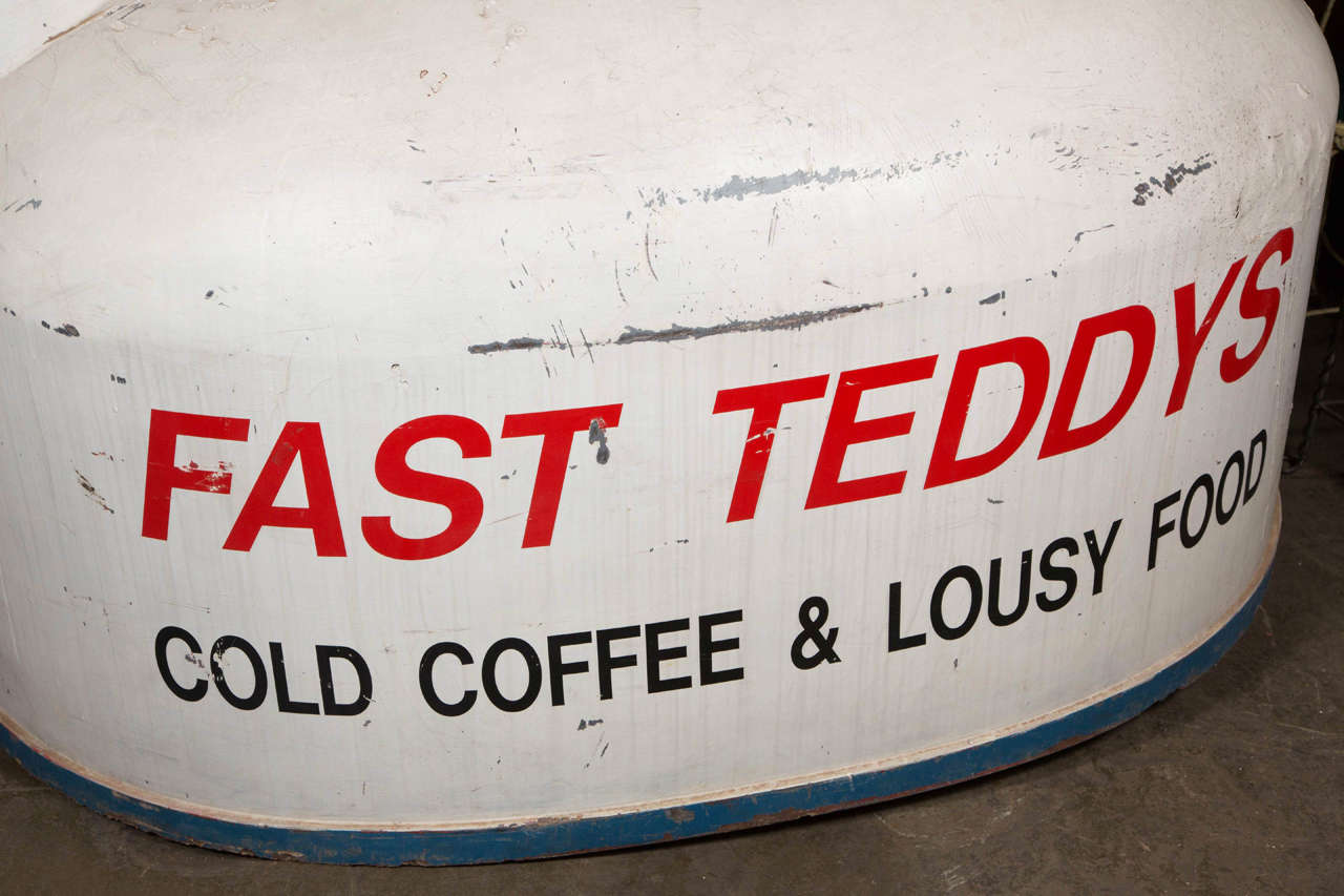 1940s Large-Scale Fast Teddy's Restaurant Teapot Sign In Good Condition In New York, NY
