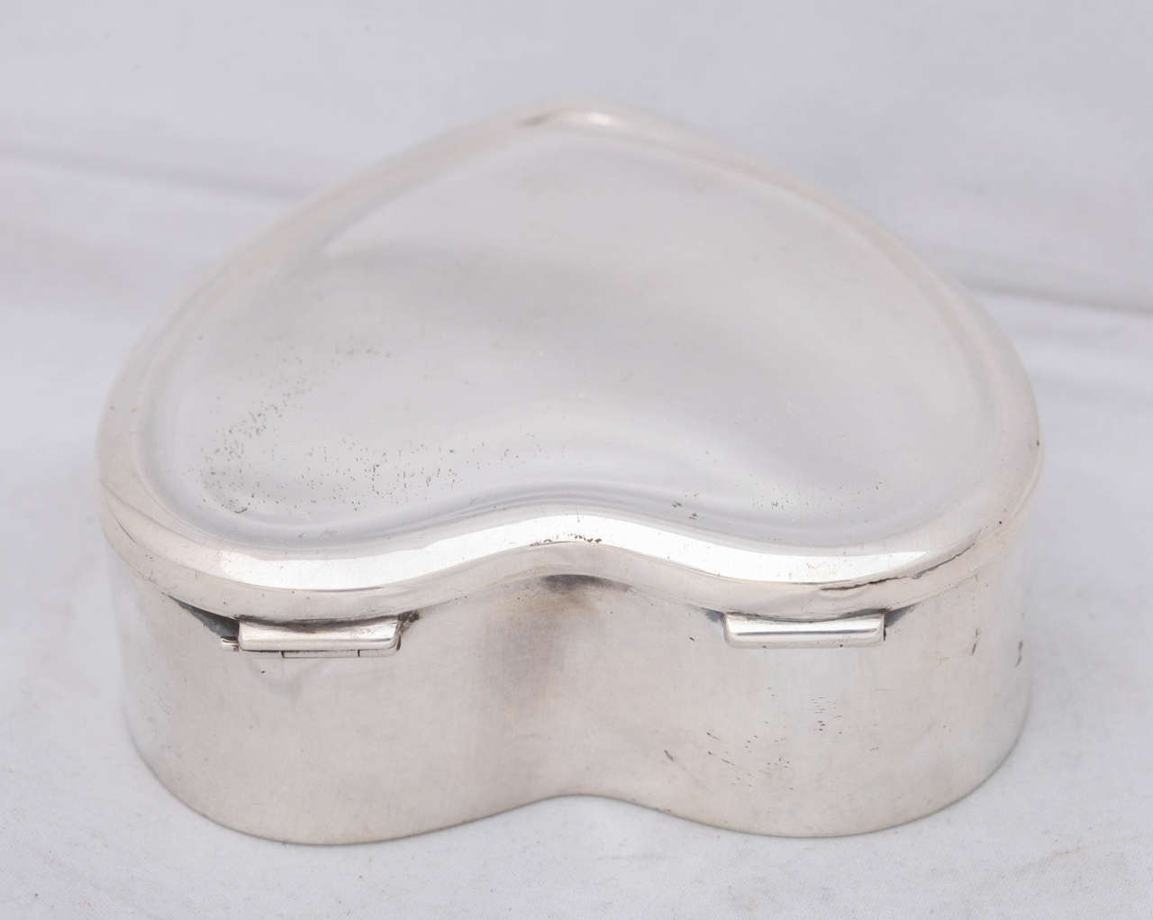 20th Century Edwardian Sterling Silver, Heart-Form Jewelry or Trinkets Box with Hinged LId