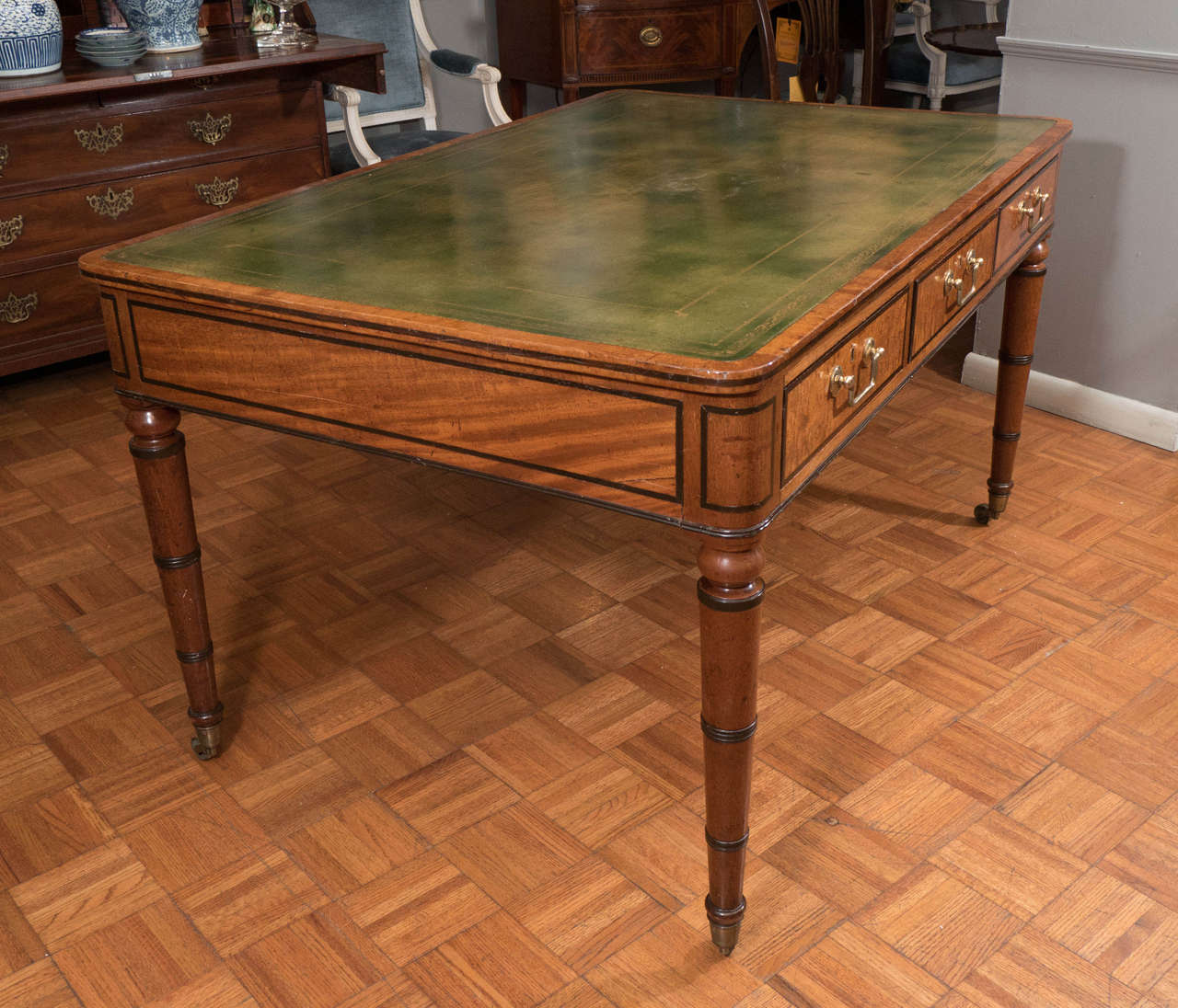 Early 19th Century Regency Leather Top Mahogany Partners Desk 3